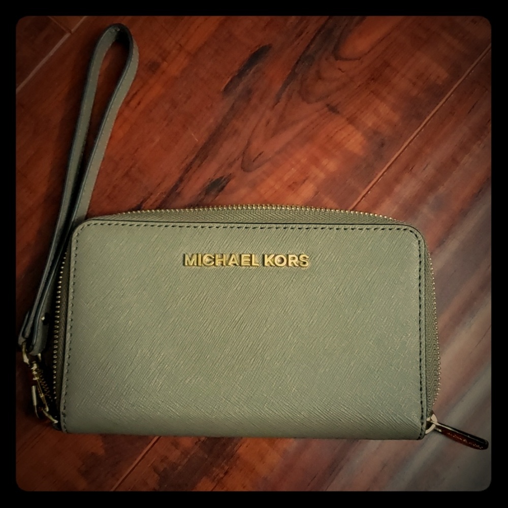 Michael Kors wallet